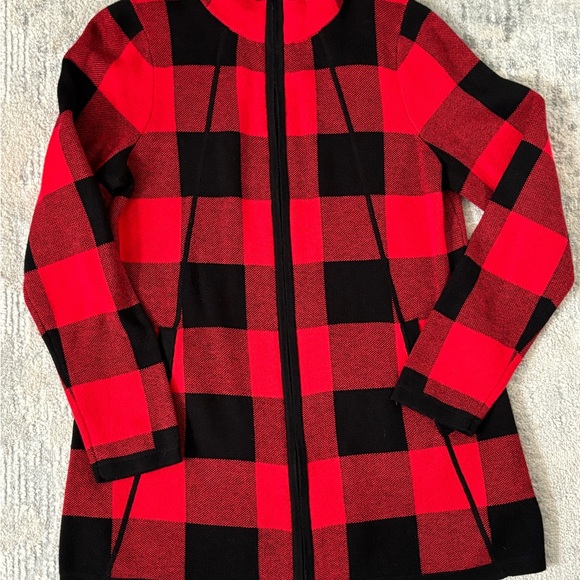 Adrienne Vittadini Red & Black Checkered Buffalo Plaid  Cardigan Sweater Size L - Picture 5 of 12